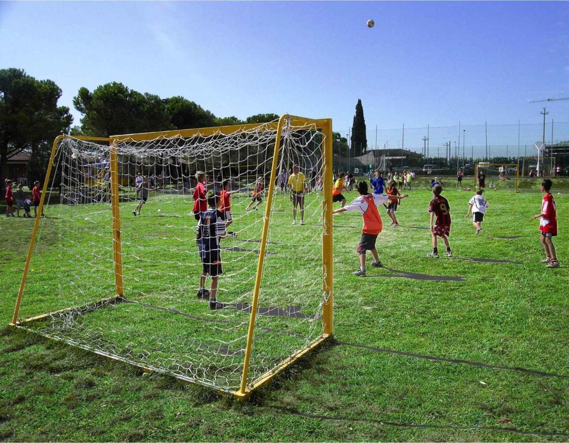 Camping Bella Italia In Peschiera Del Garda - Gardaseeアパートメント エクステリア 写真