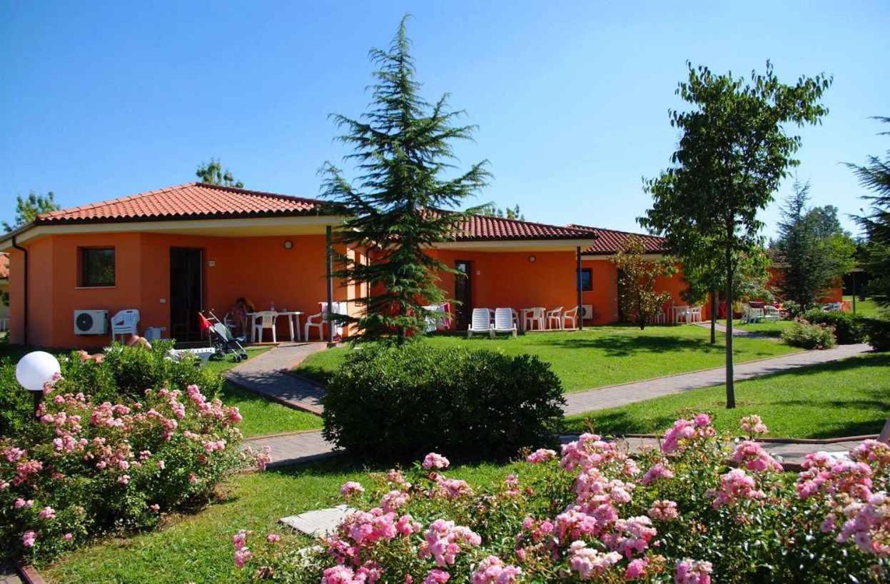 Camping Bella Italia In Peschiera Del Garda - Gardaseeアパートメント エクステリア 写真