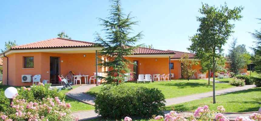 Camping Bella Italia In Peschiera Del Garda - Gardaseeアパートメント エクステリア 写真