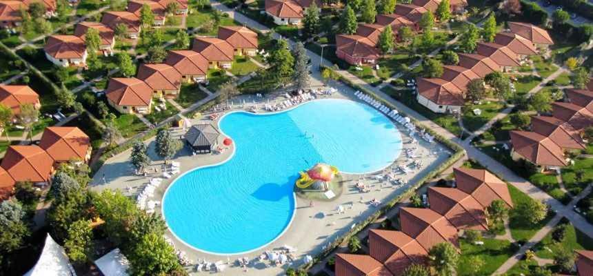 Camping Bella Italia In Peschiera Del Garda - Gardaseeアパートメント エクステリア 写真
